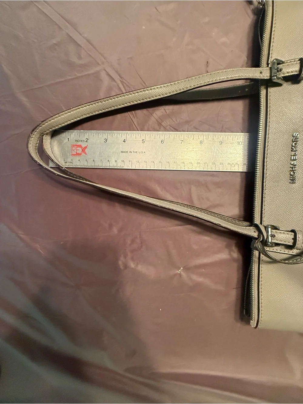 Michael Michael Kors EAST WEST JET SET SAFFIANO TOP ZIP TOTE Grey Leather
